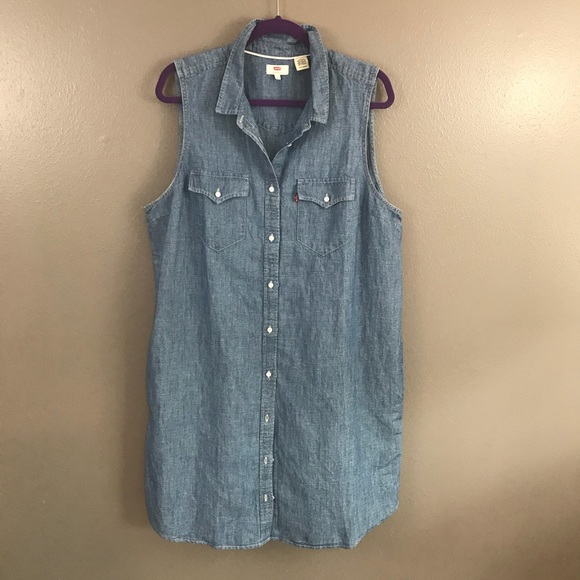 Levi's Tops - Levi’s Denim Top/Dress with Pockets XXL